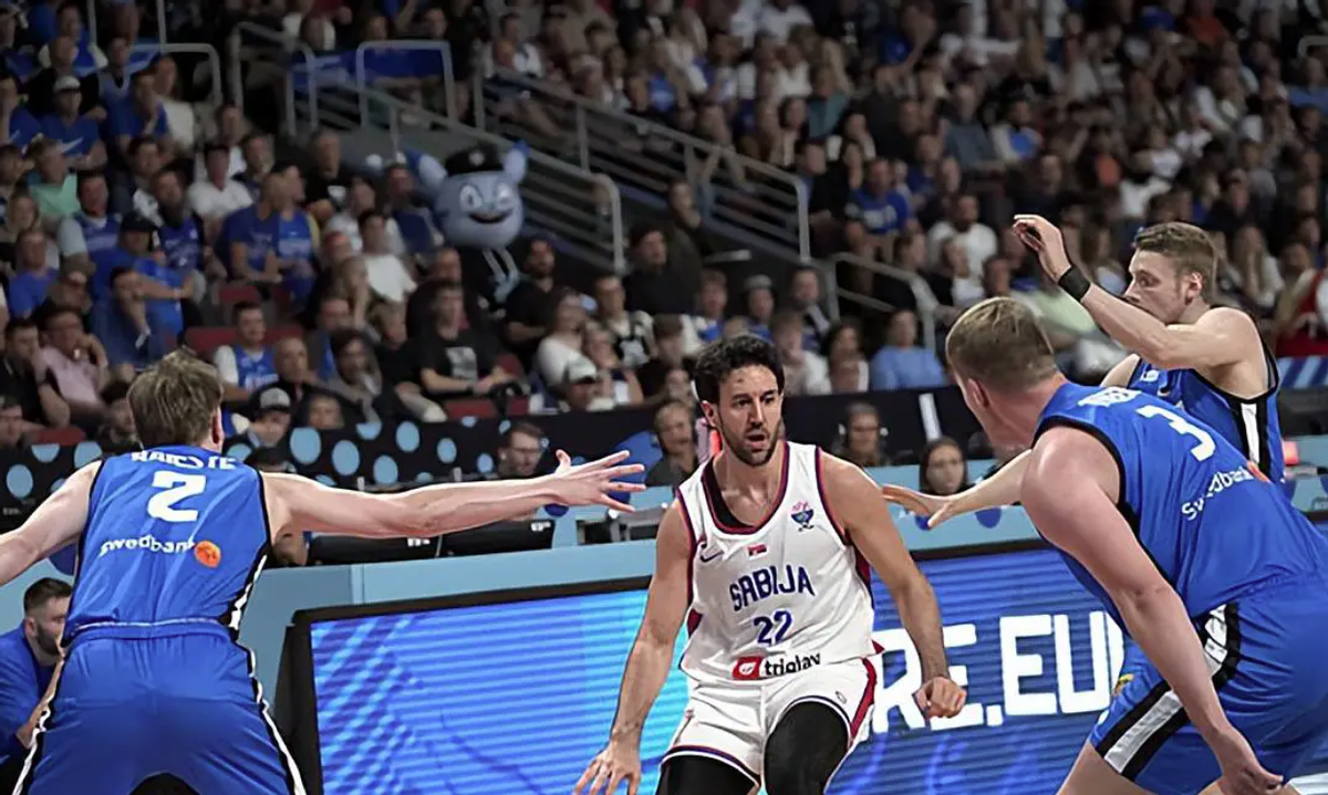 惨不忍睹！0分0板0助+3失误1被盖，有NBA履历的他不会打球了？